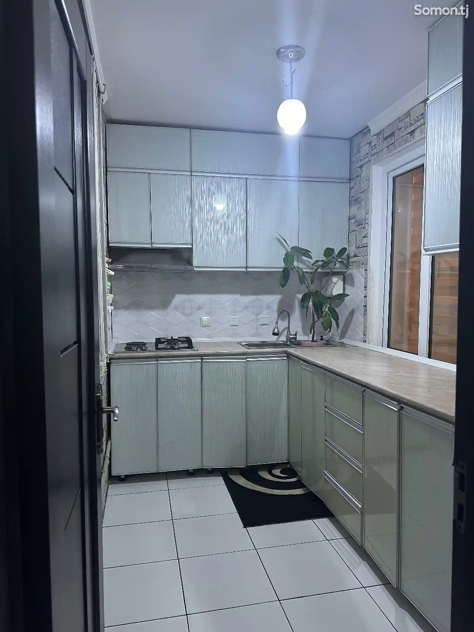 2-комн. квартира, 3 этаж, 52 м², сино-7