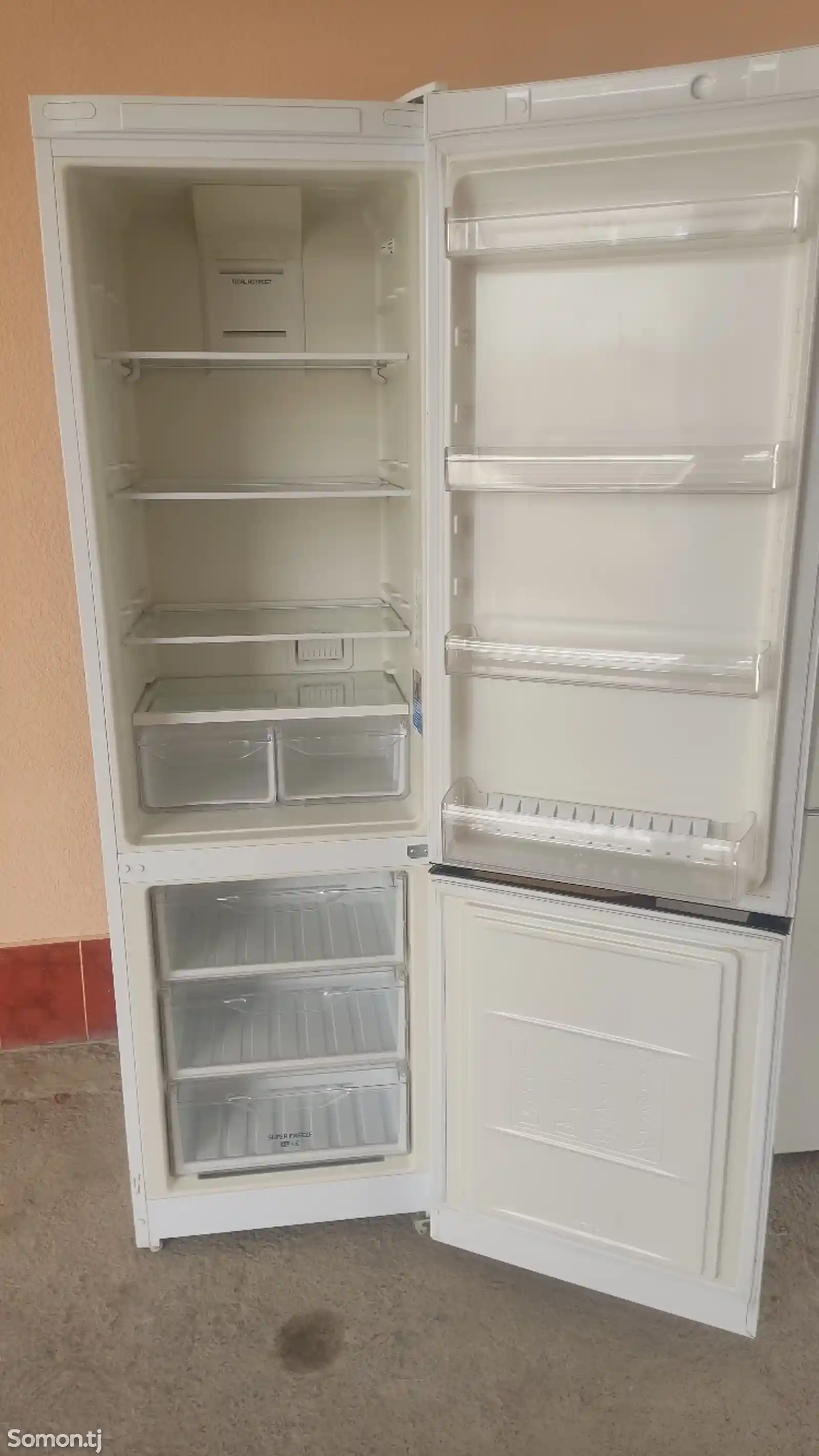 Холодильник Indesit NoFrost-2