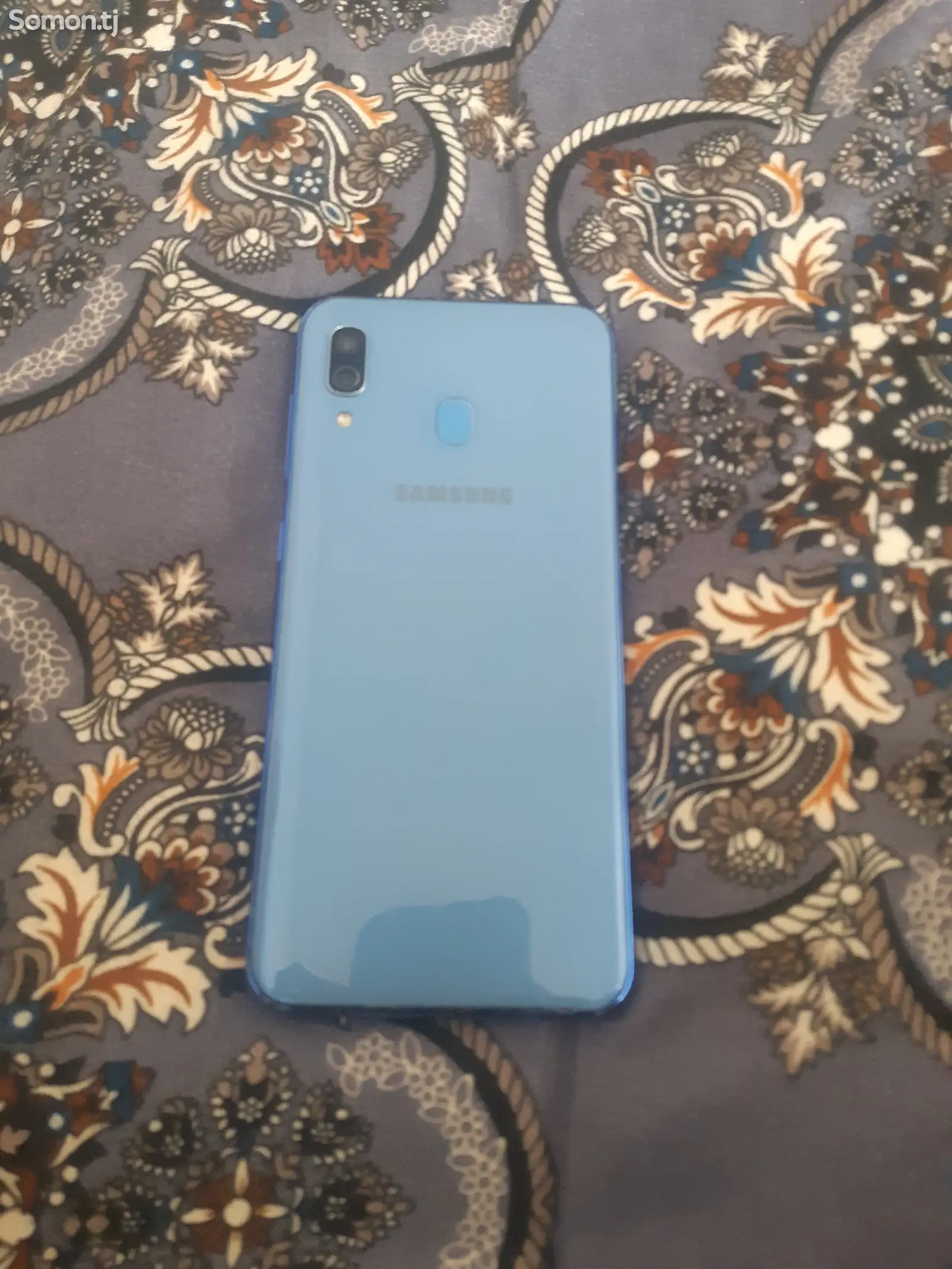 Samsung Galaxy A30-2