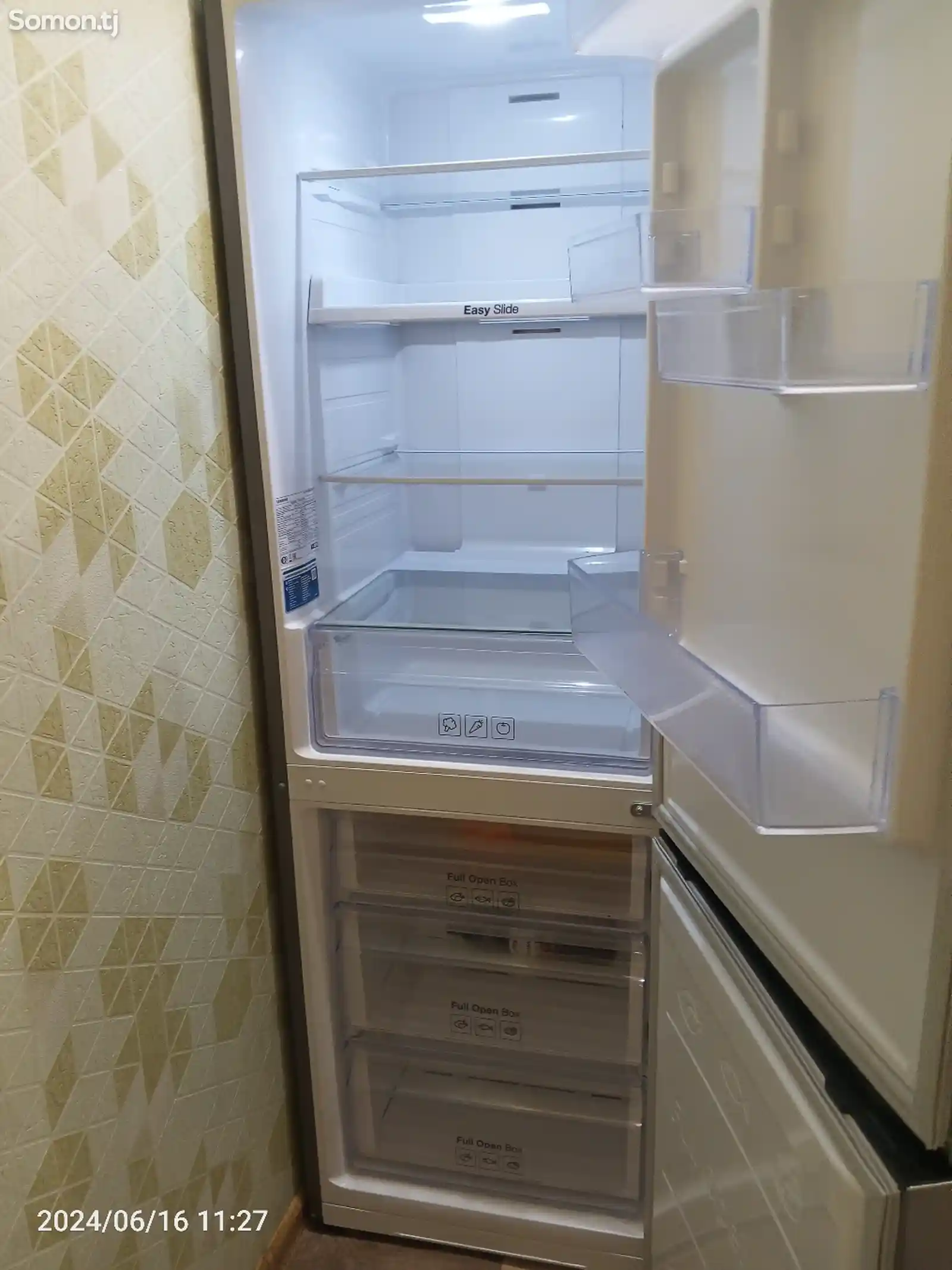 Холодильник Samsung сенсорный двухкамерный-16