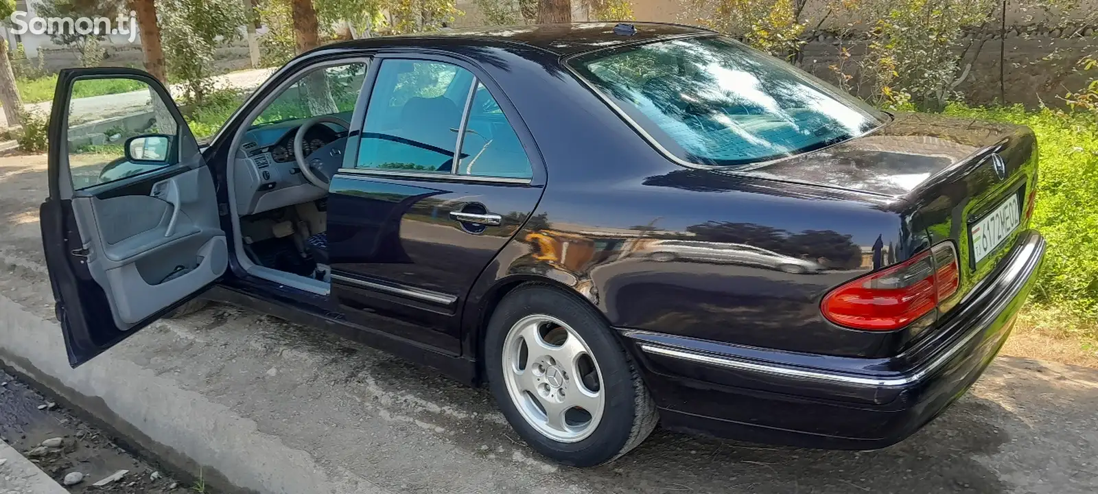 Mercedes-Benz E class, 2000-1