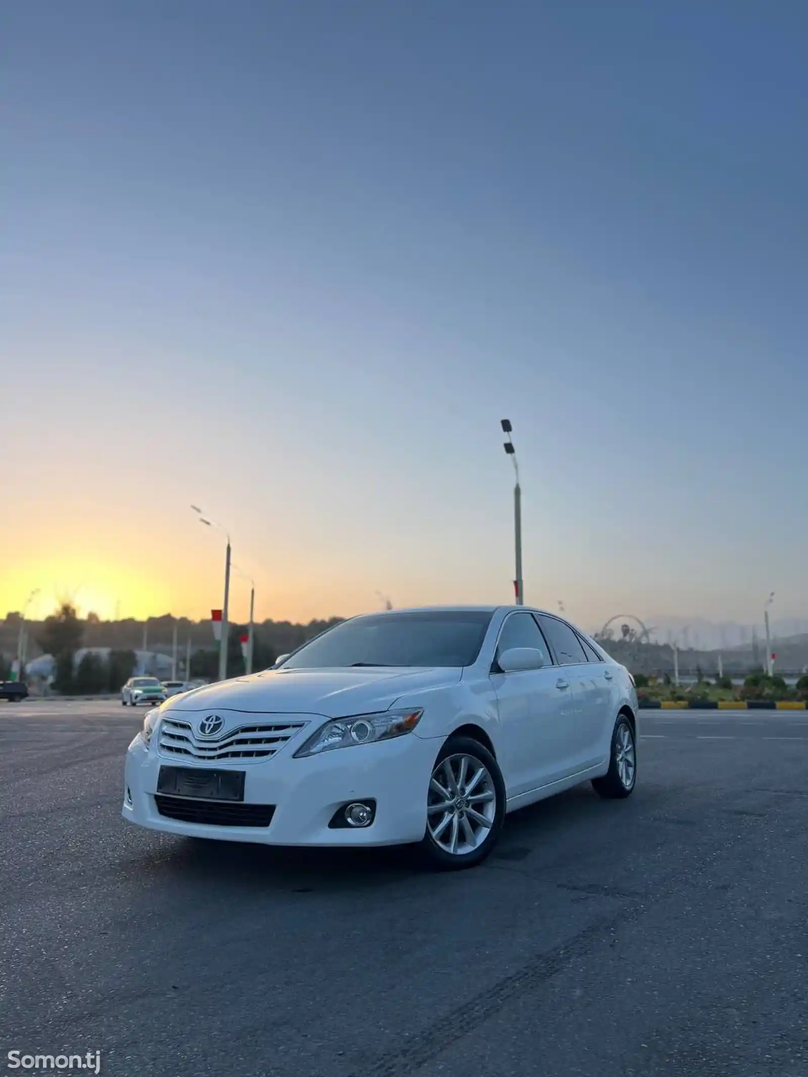 Toyota Camry, 2010-1