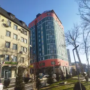 2-комн. квартира, 3 этаж, 53 м², бозорчаи гулистон