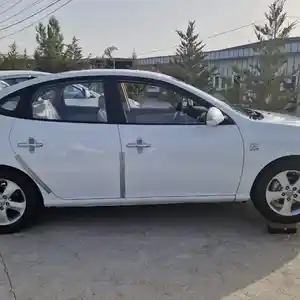 Hyundai Avante, 2010