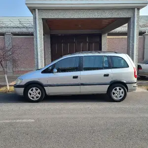 Opel Zafira, 2000