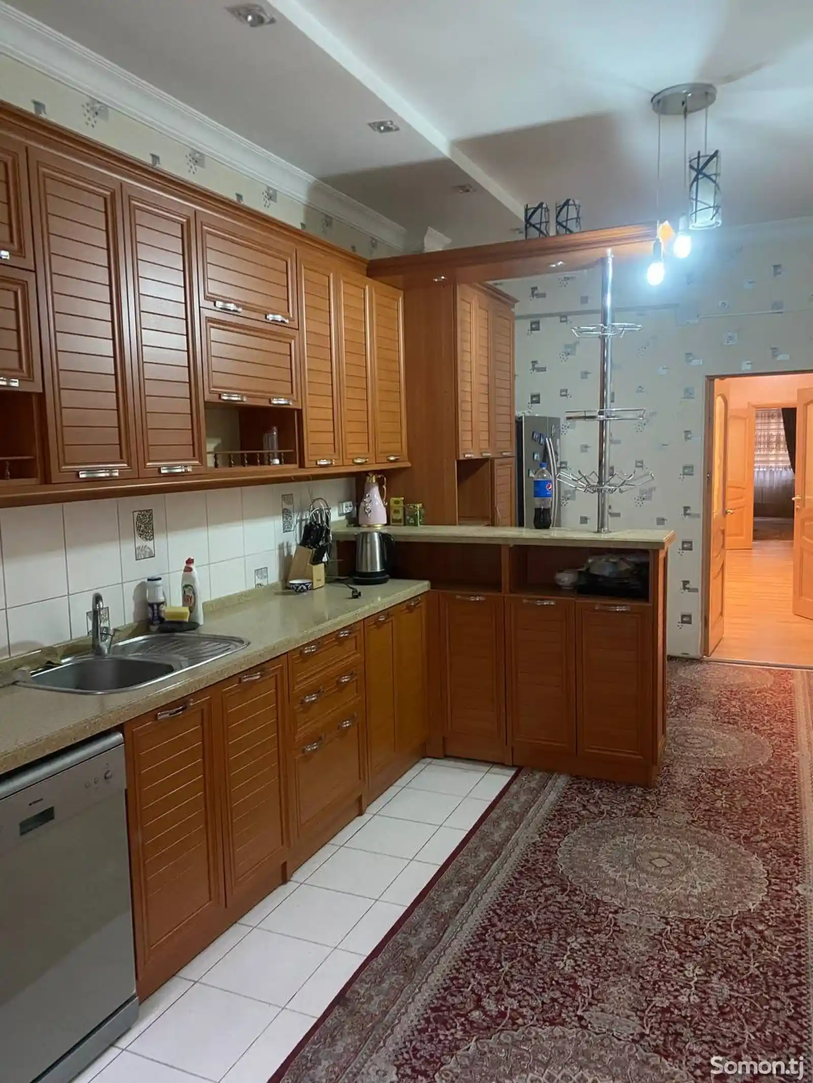 4-комн. квартира, 2 этаж, 150 м², 92 мкр-4