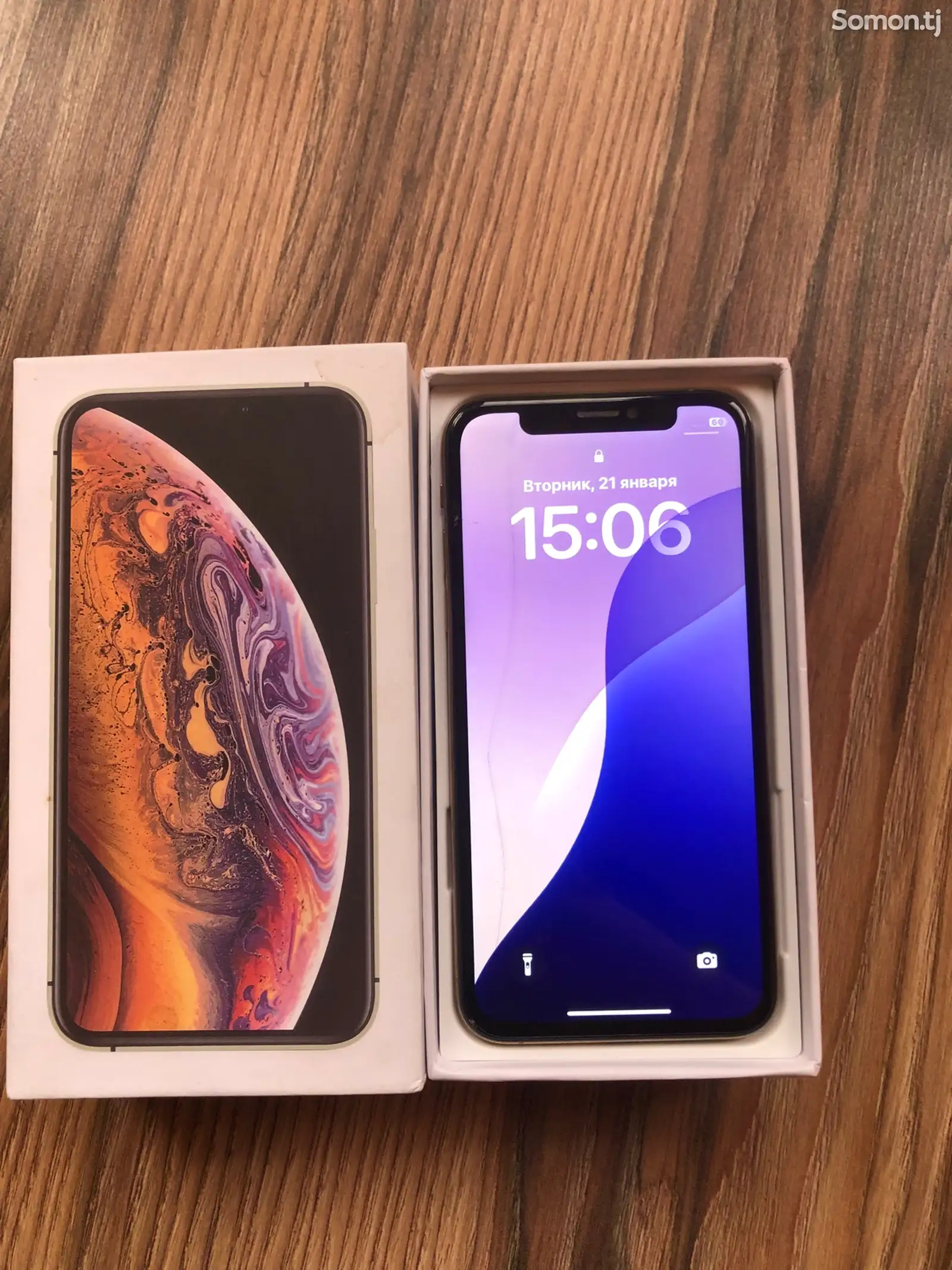 Apple iPhone Xs, 64 gb, Gold-1