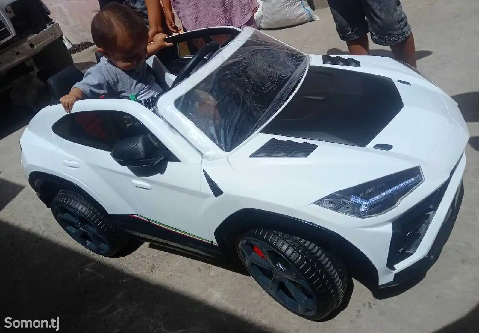 Детский электромобиль Lamborghini Urus ST-X 4WD-2