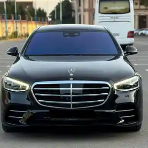 Mercedes-Benz S class, 2022