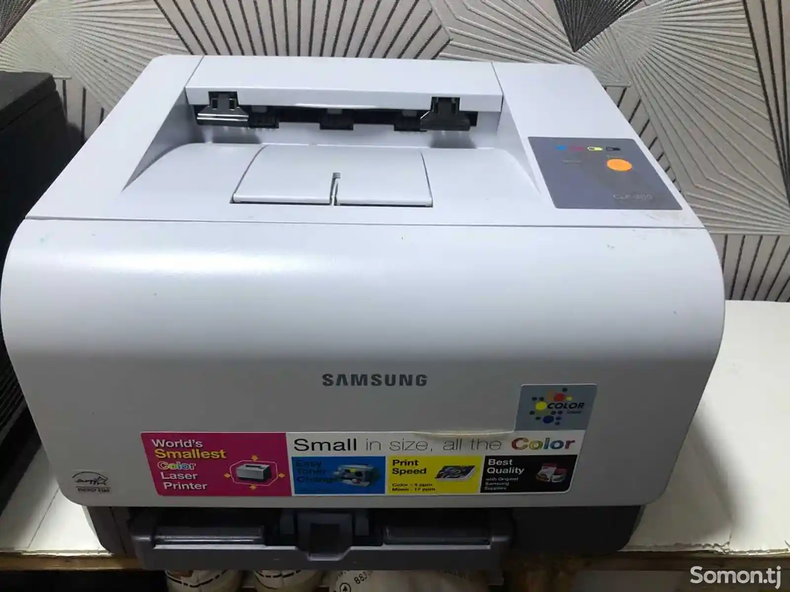 Цветной принтер Samsung clp-300-1