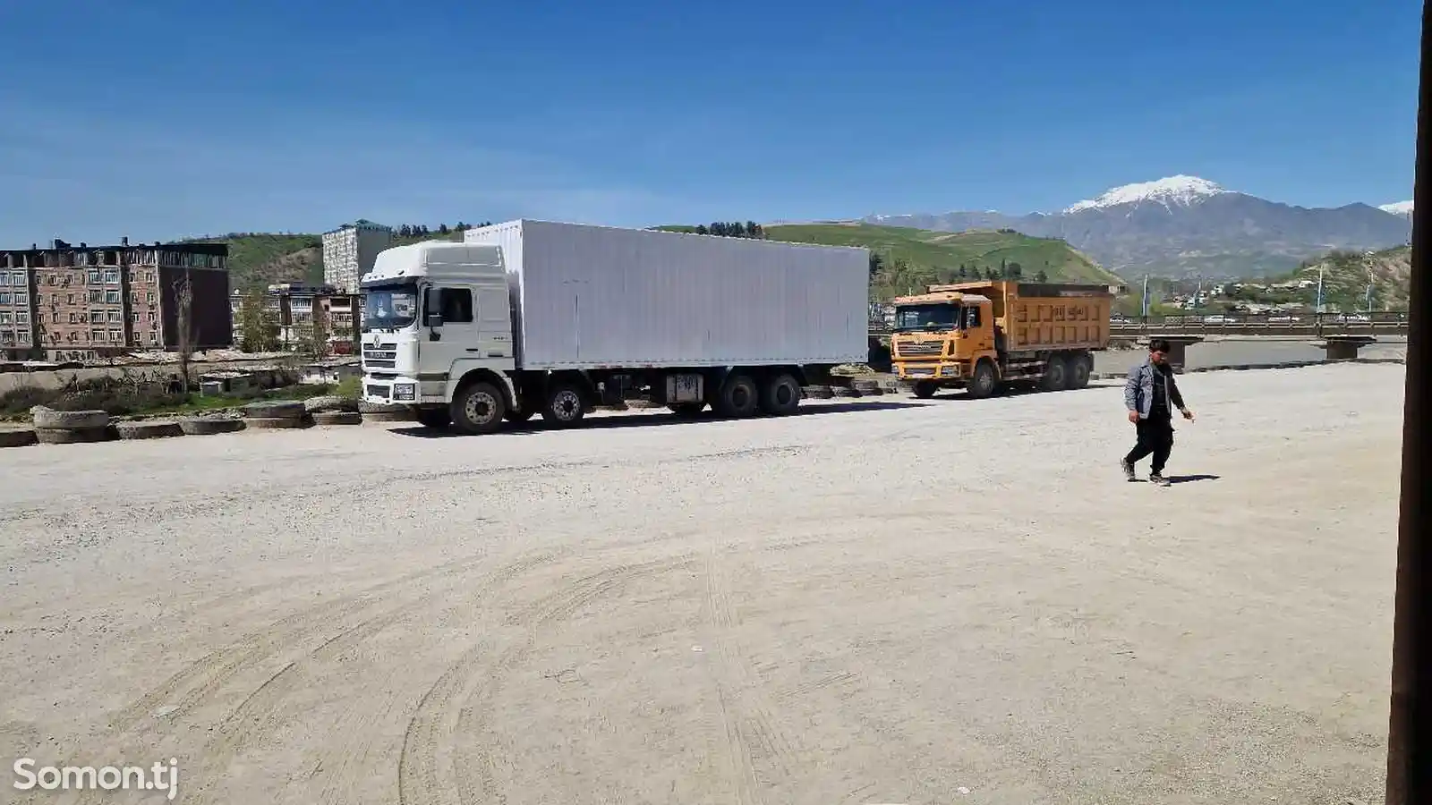 Бортовой грузовик Shacman , 2012-1