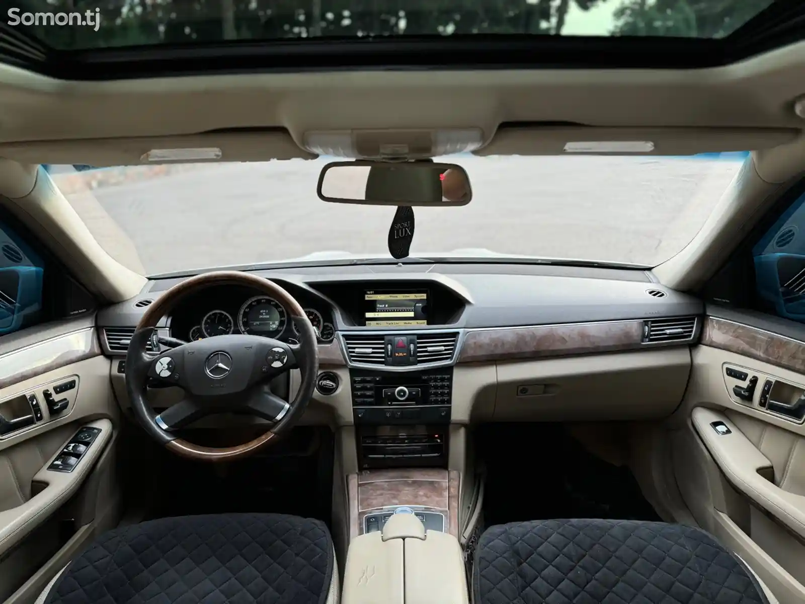 Mercedes-Benz E class, 2011-9