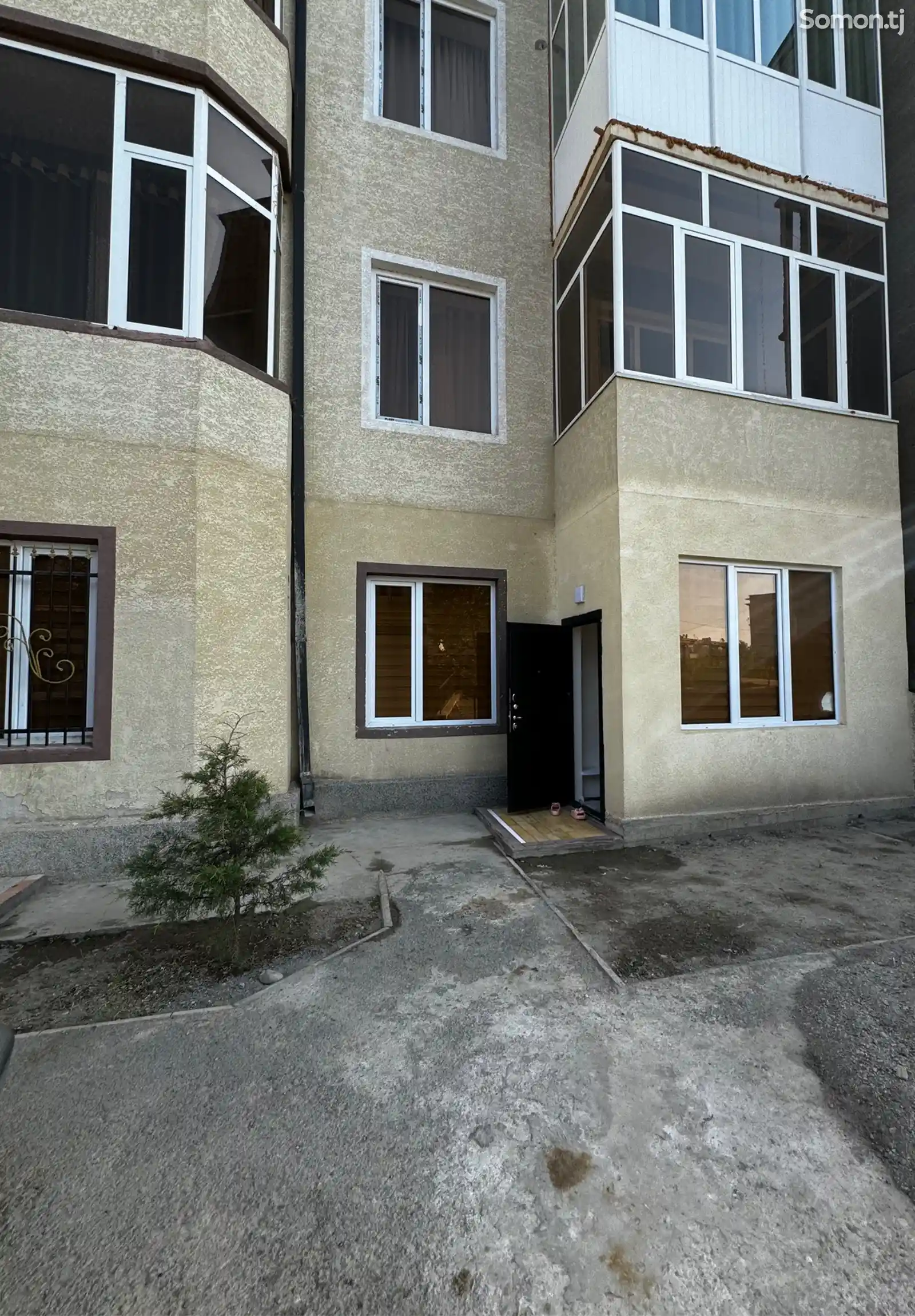 2-комн. квартира, 1 этаж, 67 м², Исфара-14