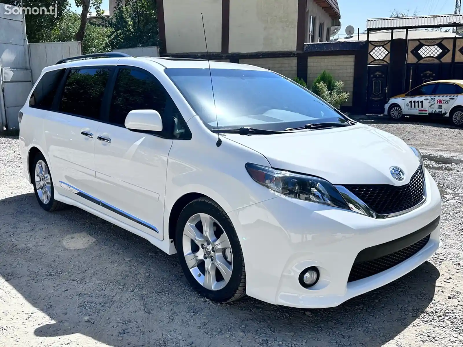 Toyota Sienna, 2014-2