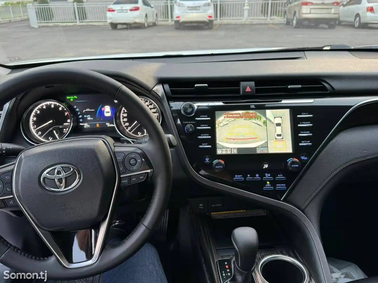 Toyota Camry, 2019-9