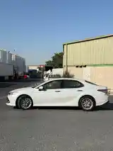 Toyota Camry, 2018-10