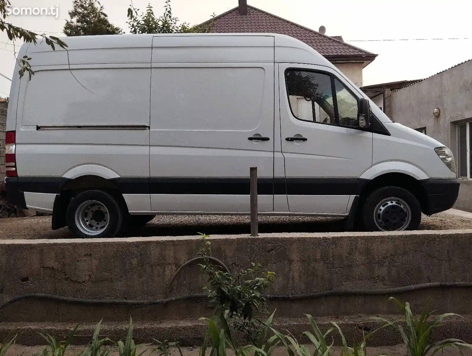 Фургон Mercedes Benz Sprinter-11