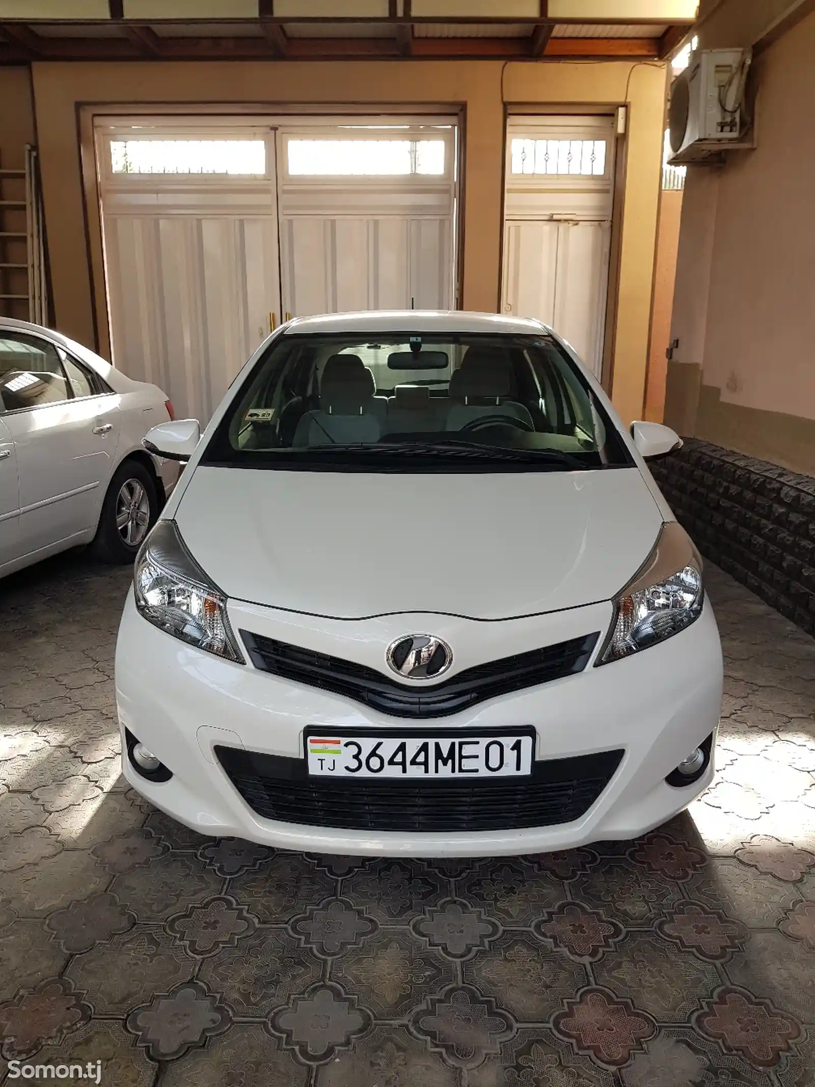 Toyota Vitz, 2013-1