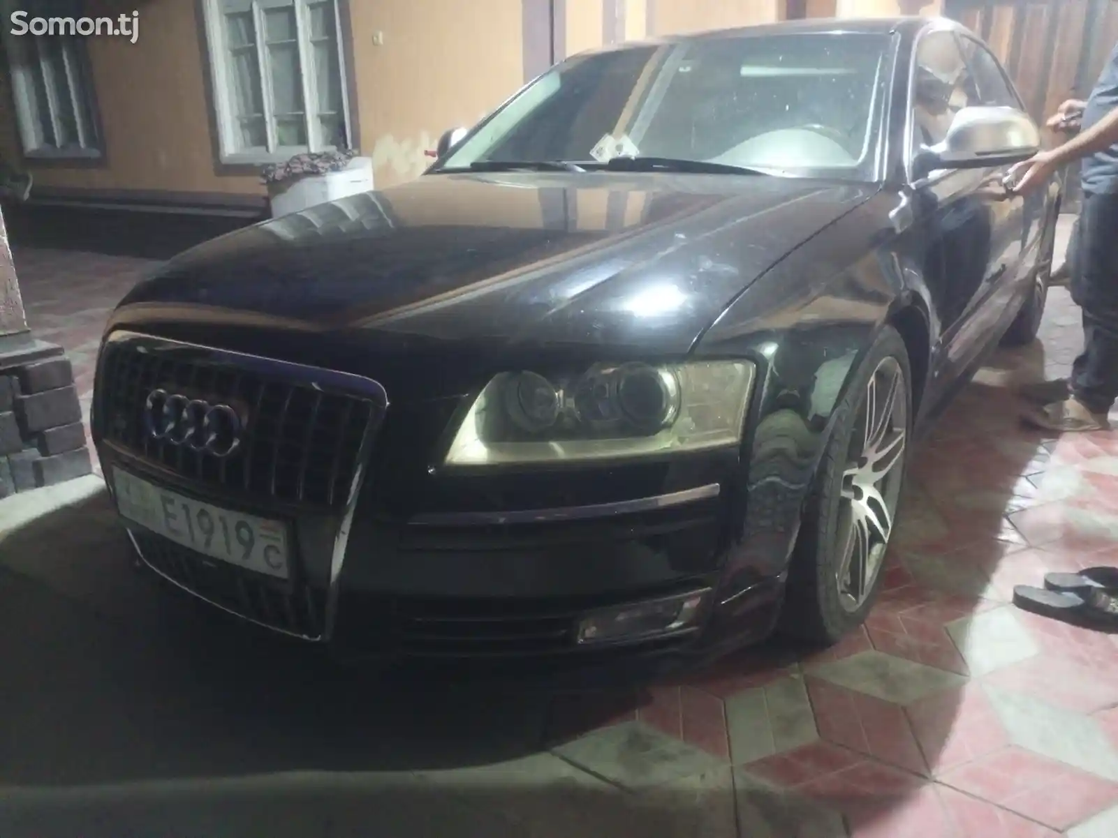 Audi S8, 2010-1