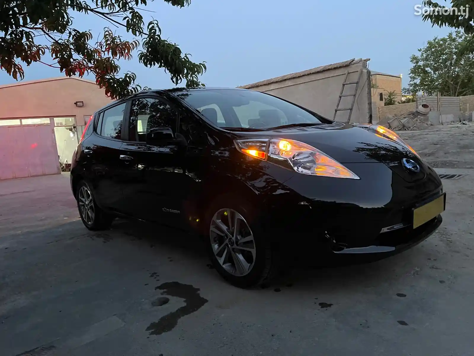 Nissan Leaf, 2014-2