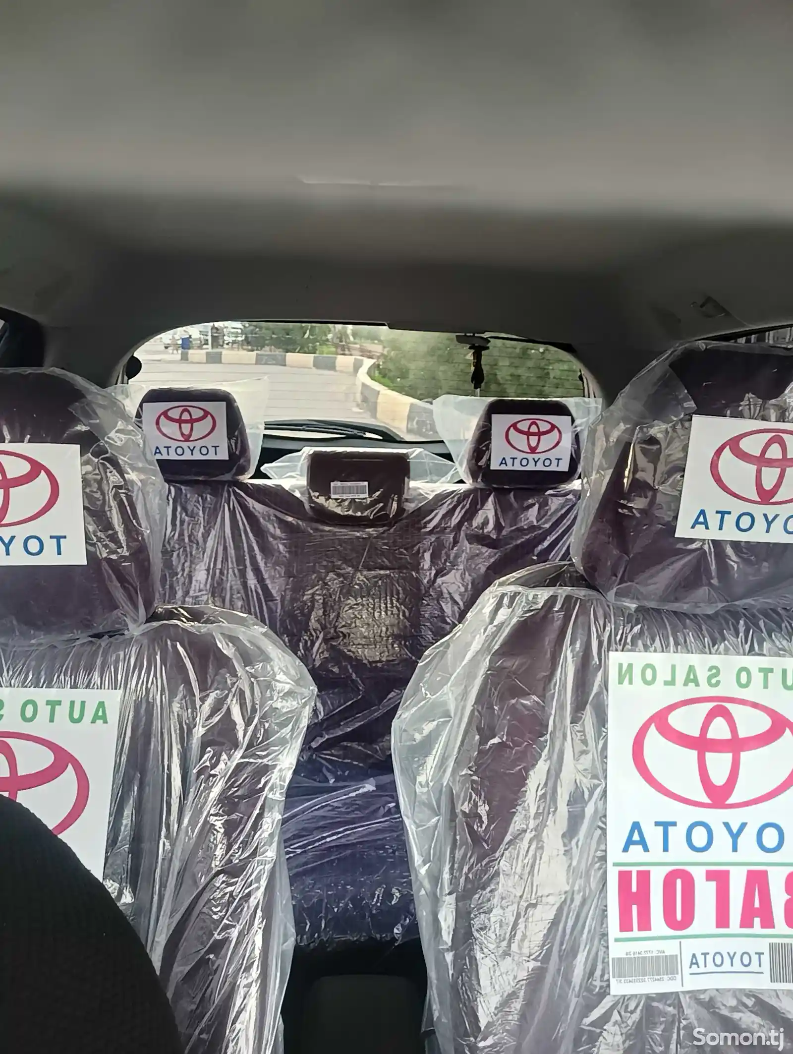 Toyota Vitz, 2014-12
