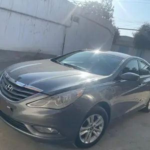 Hyundai Sonata, 2013