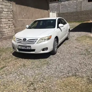 Toyota Camry, 2011