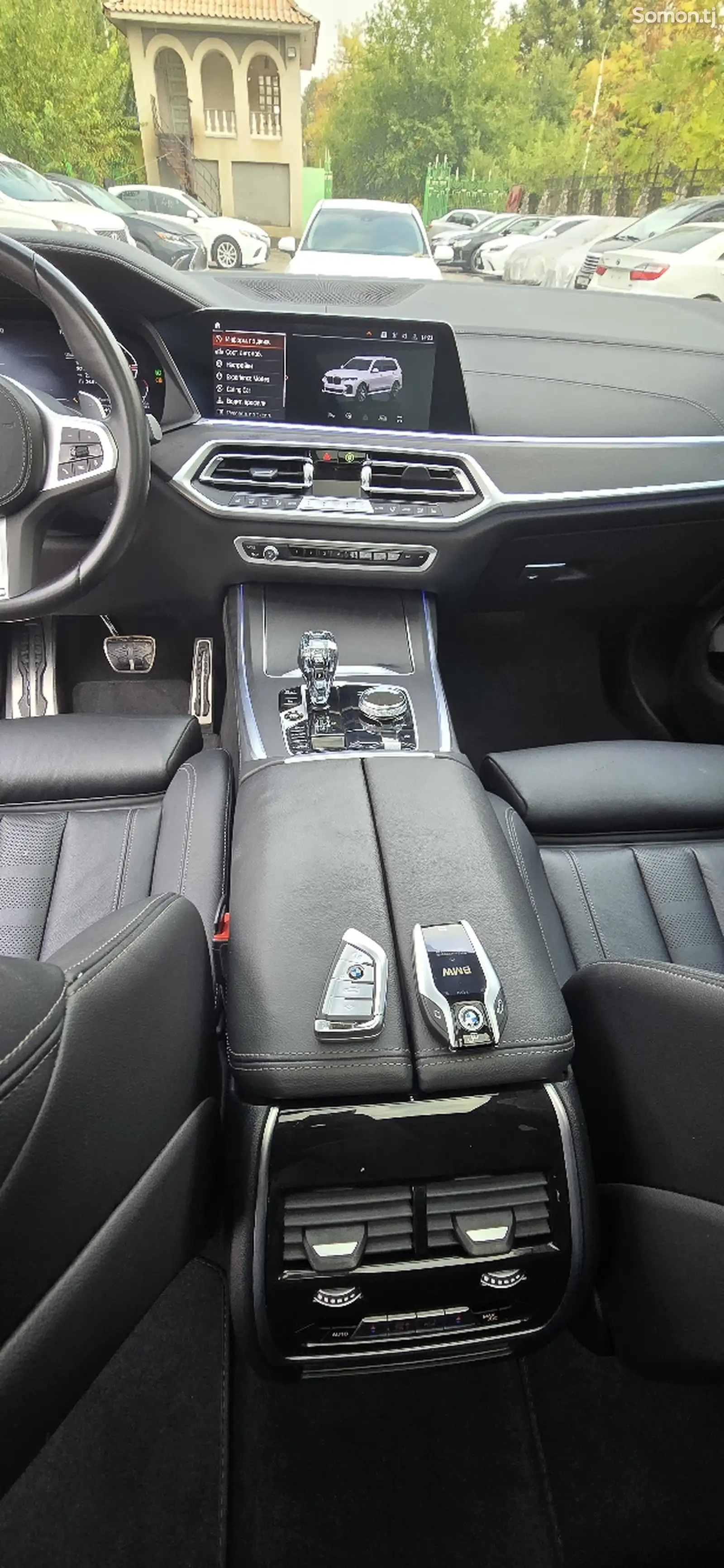 BMW X7, 2022-10