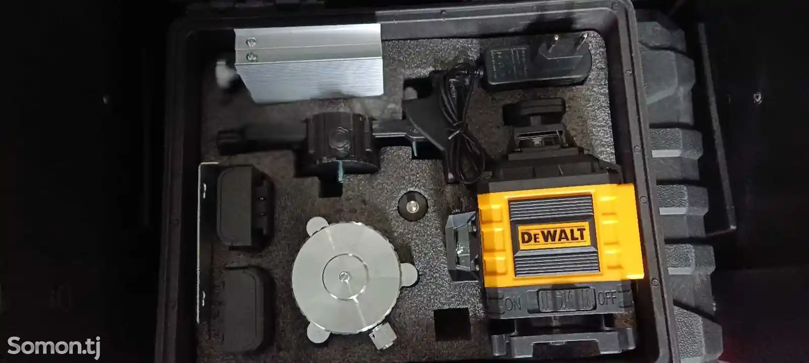 Лазерный уровень DeWalt 4D-4