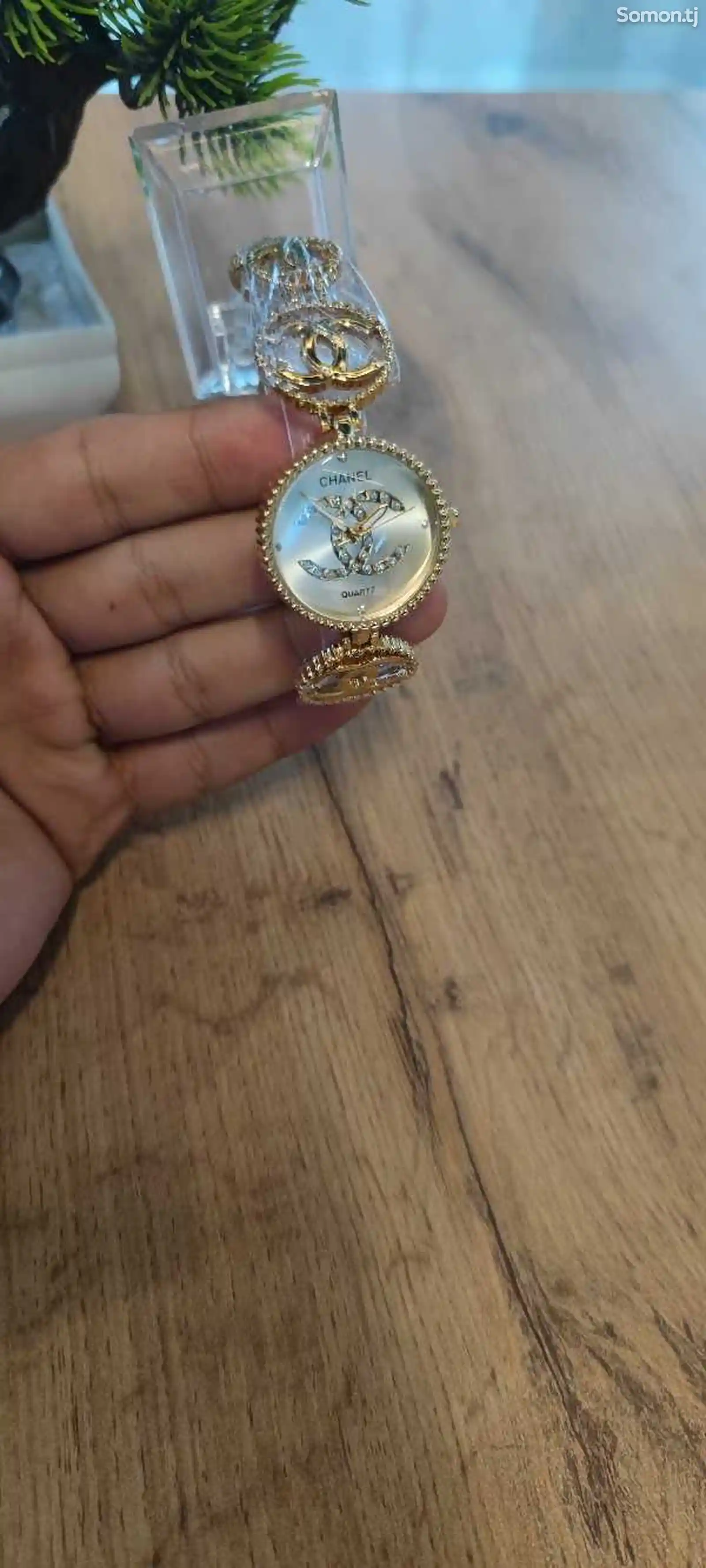 Женские часы от бренда Chanel-3