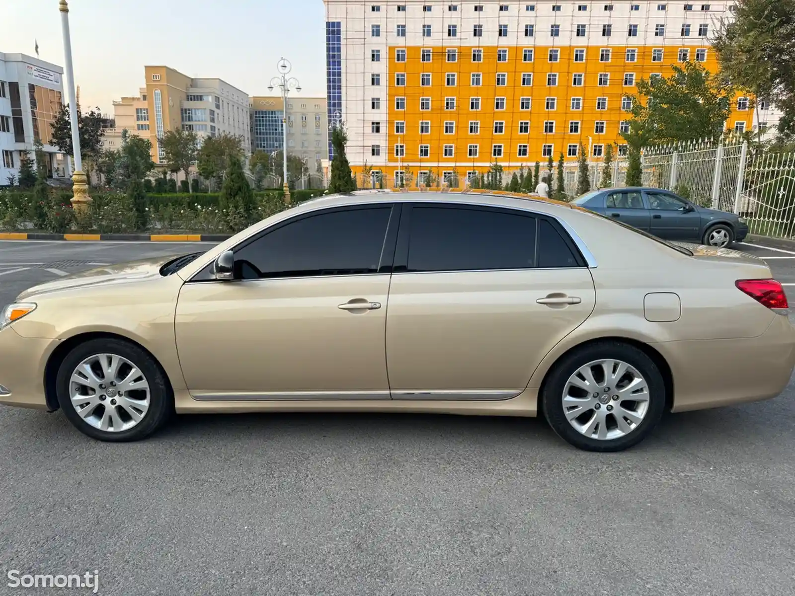 Toyota Avalon, 2011-4