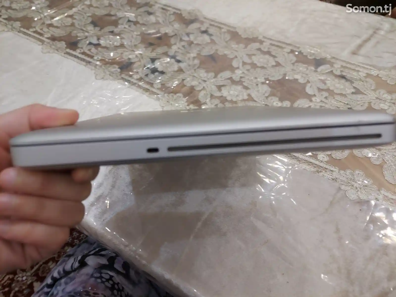 Ноутбук MacBook Pro-4