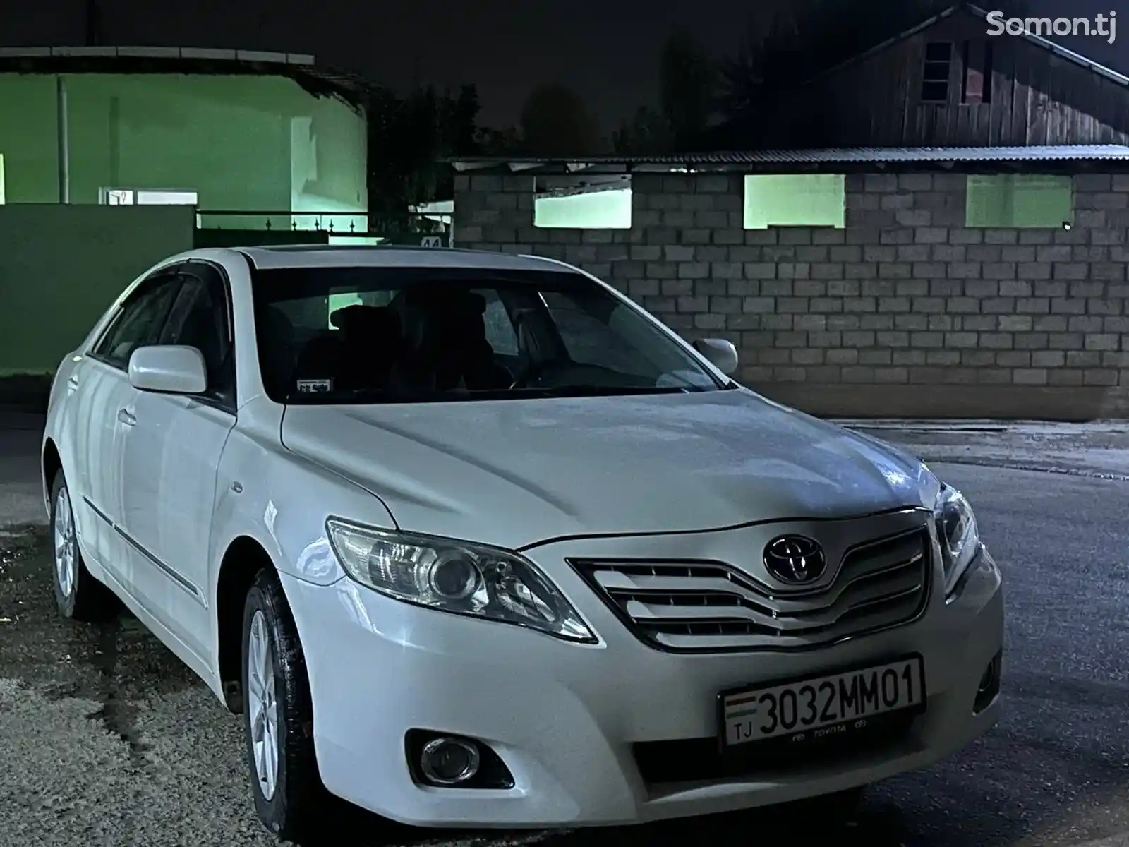 Toyota Camry, 2011-1