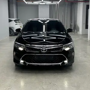 Toyota Camry, 2016