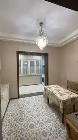 3-комн. квартира, 2 этаж, 70 м², 13 мкр-11