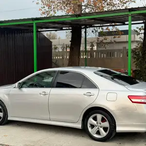 Toyota Camry, 2011