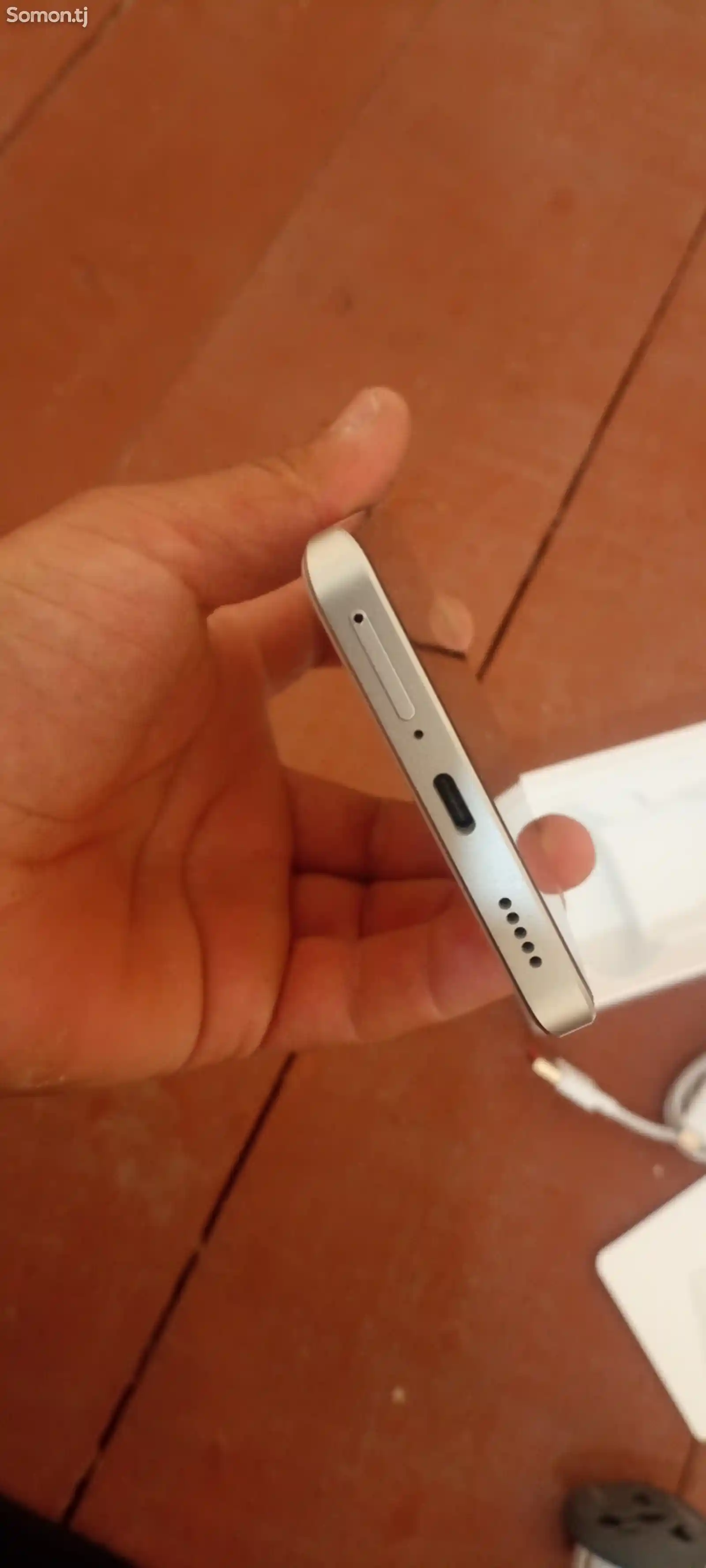 Xiaomi Redmi Note 13 Pro+-3