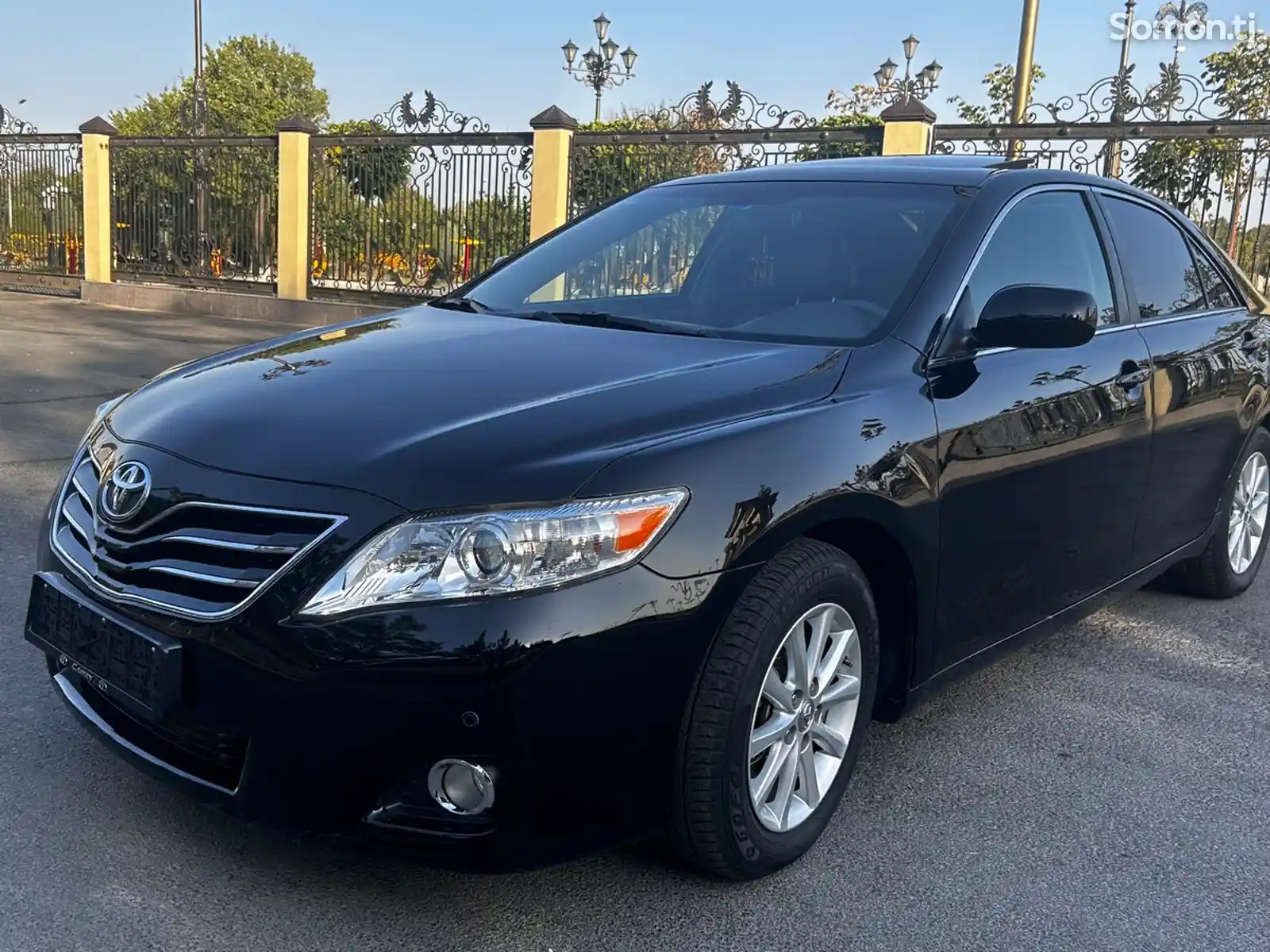 Toyota Camry, 2010-1