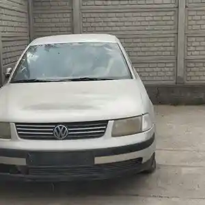 Volkswagen Passat, 1998