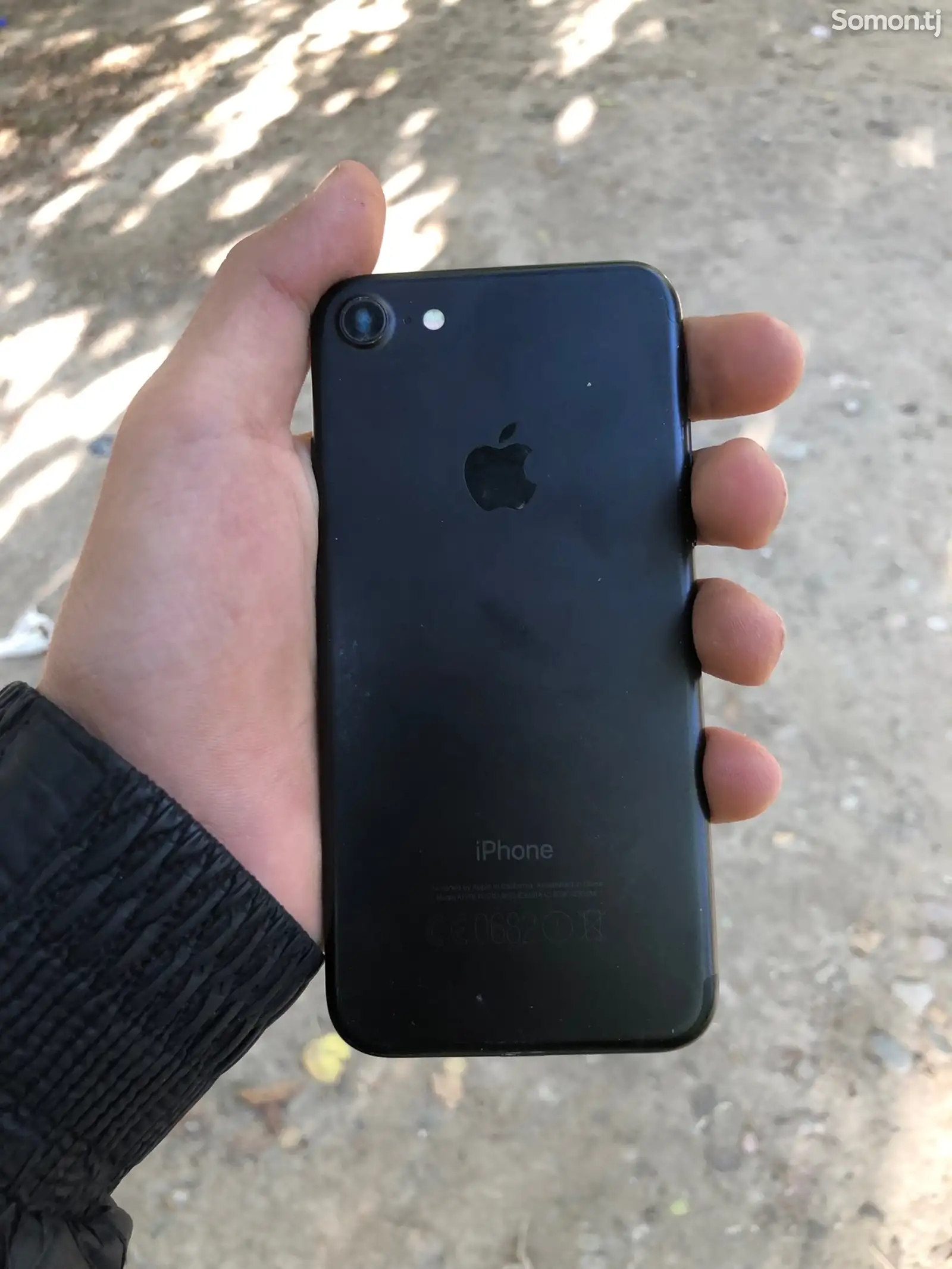 Apple iPhone 7-3