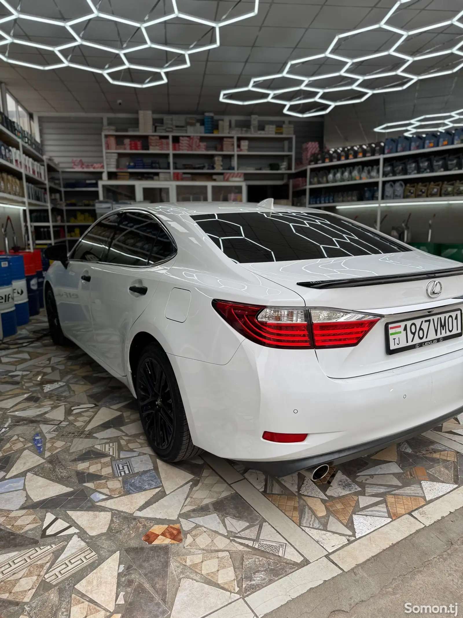 Lexus ES series, 2015-1