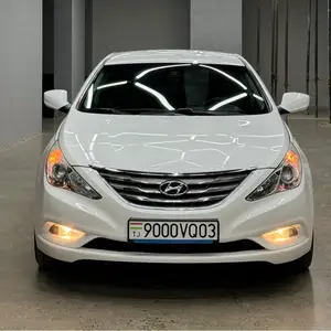 Hyundai Sonata, 2012