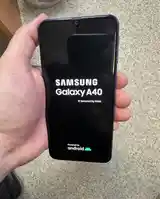 Samsung Galaxy A40-4