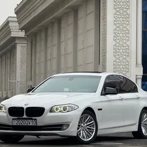 BMW 5 series, 2011