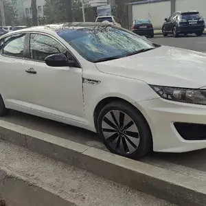 Kia K5, 2013