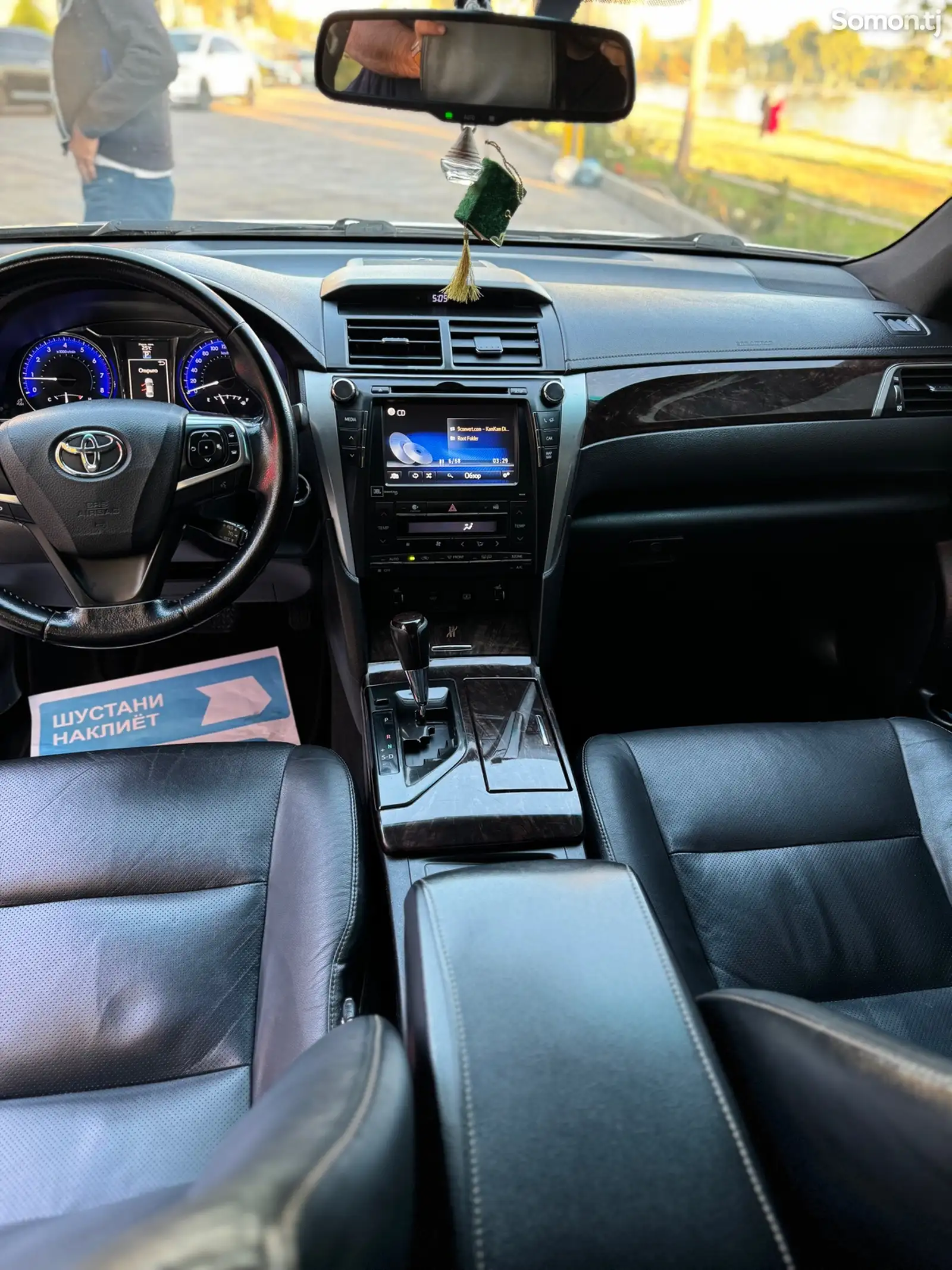 Toyota Camry, 2016-10