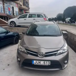 Toyota Verso, 2015