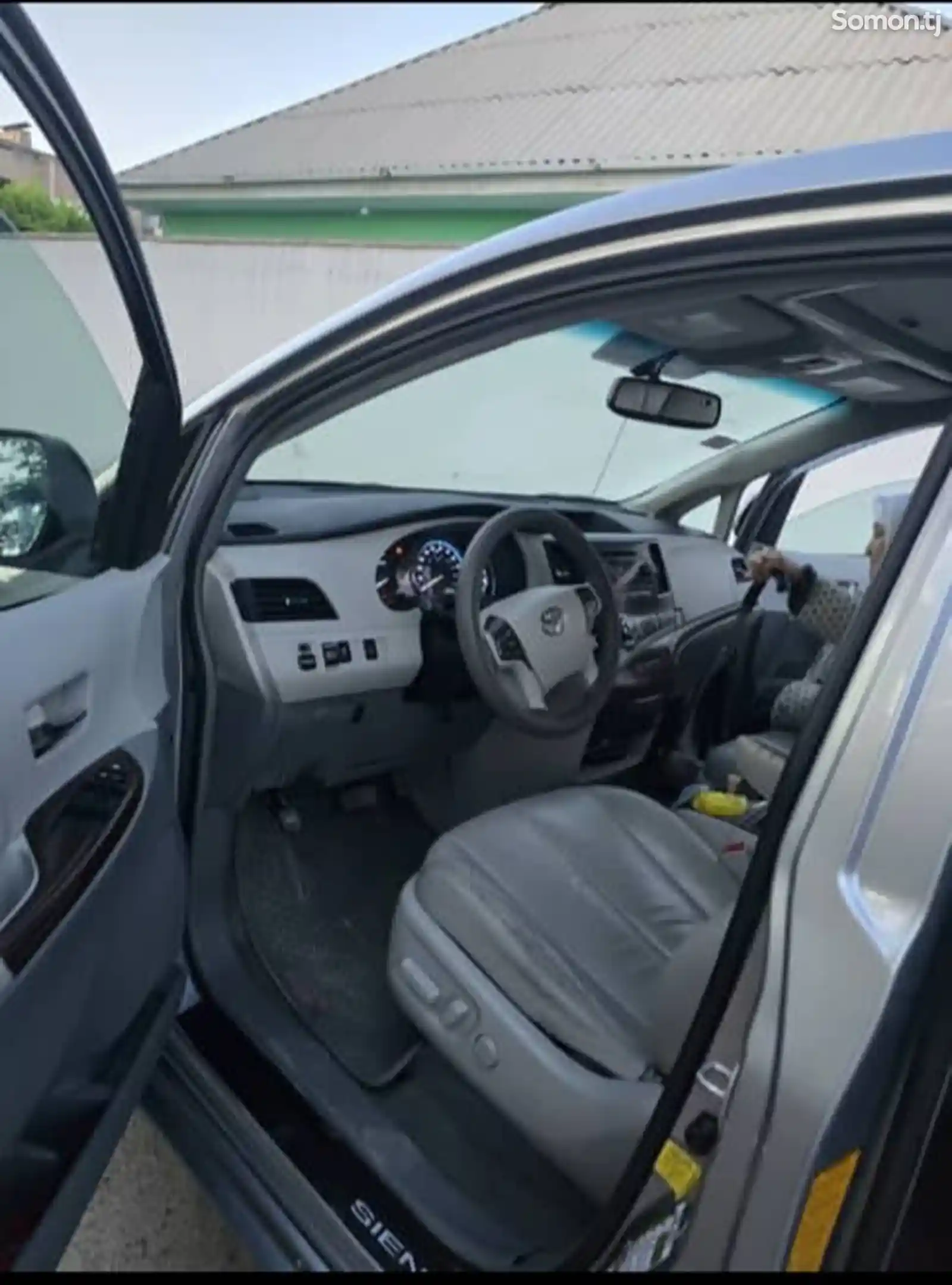 Toyota Sienna, 2014-4