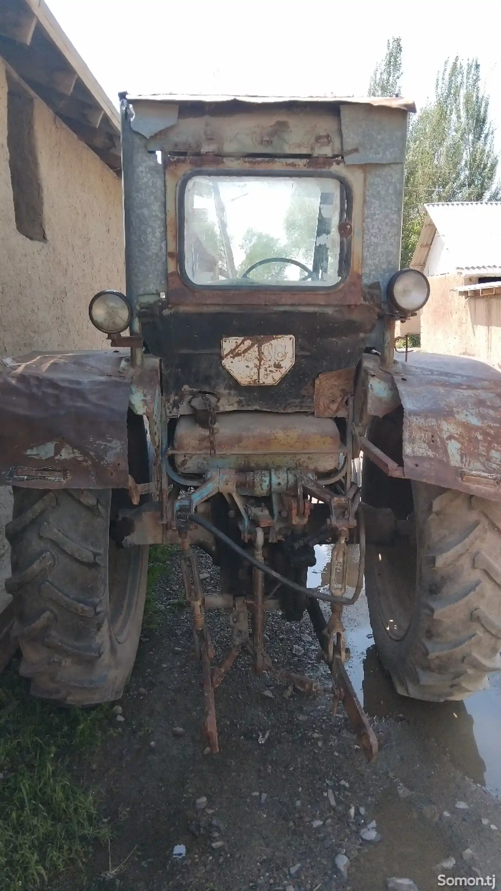 Трактор Т 28-3