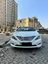 Hyundai Sonata, 2010-2